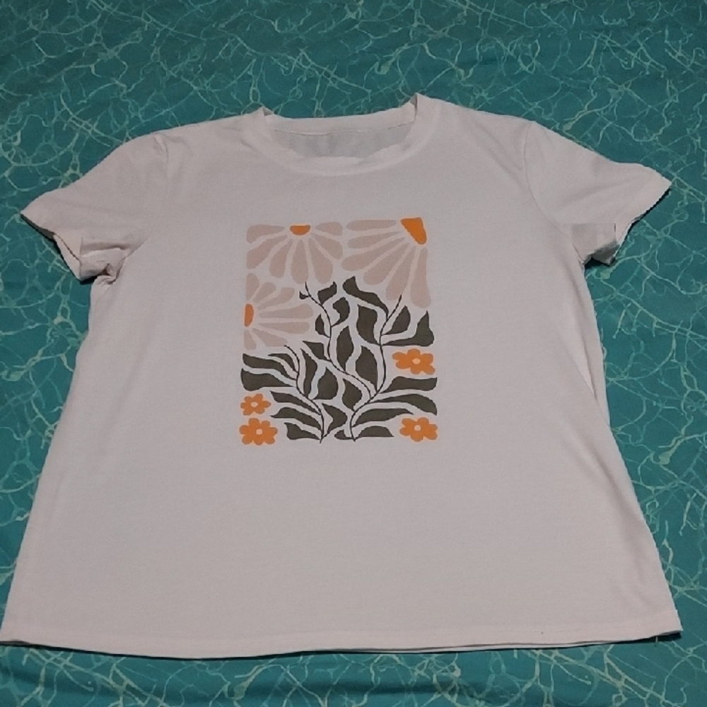 Cream and Pink Boxy Graphic Short Sleeve Tee